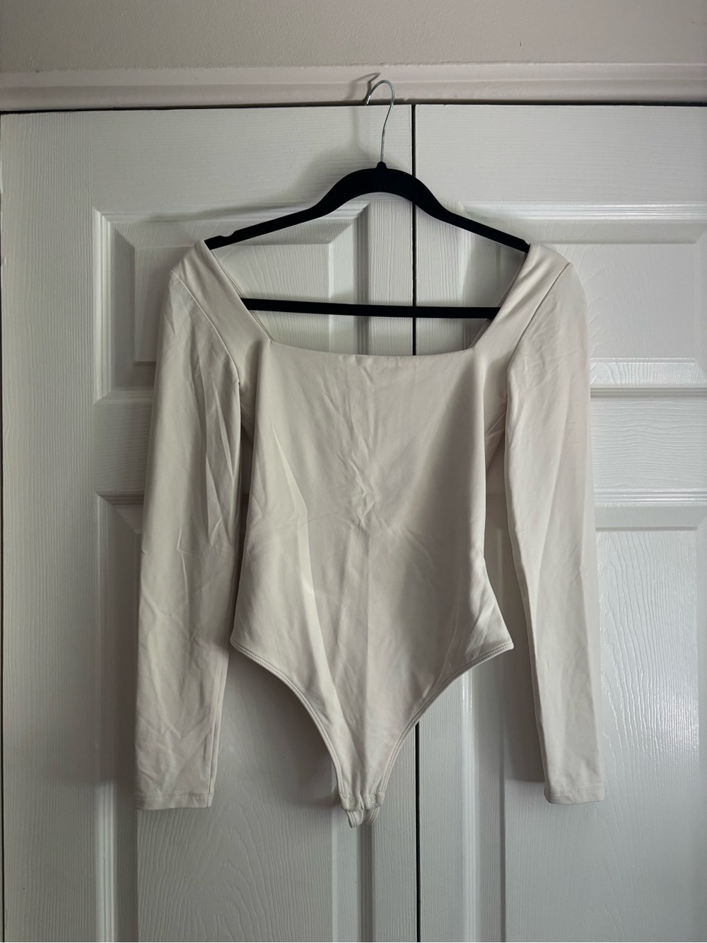 Babaton Contour Squareneck Bodysuit